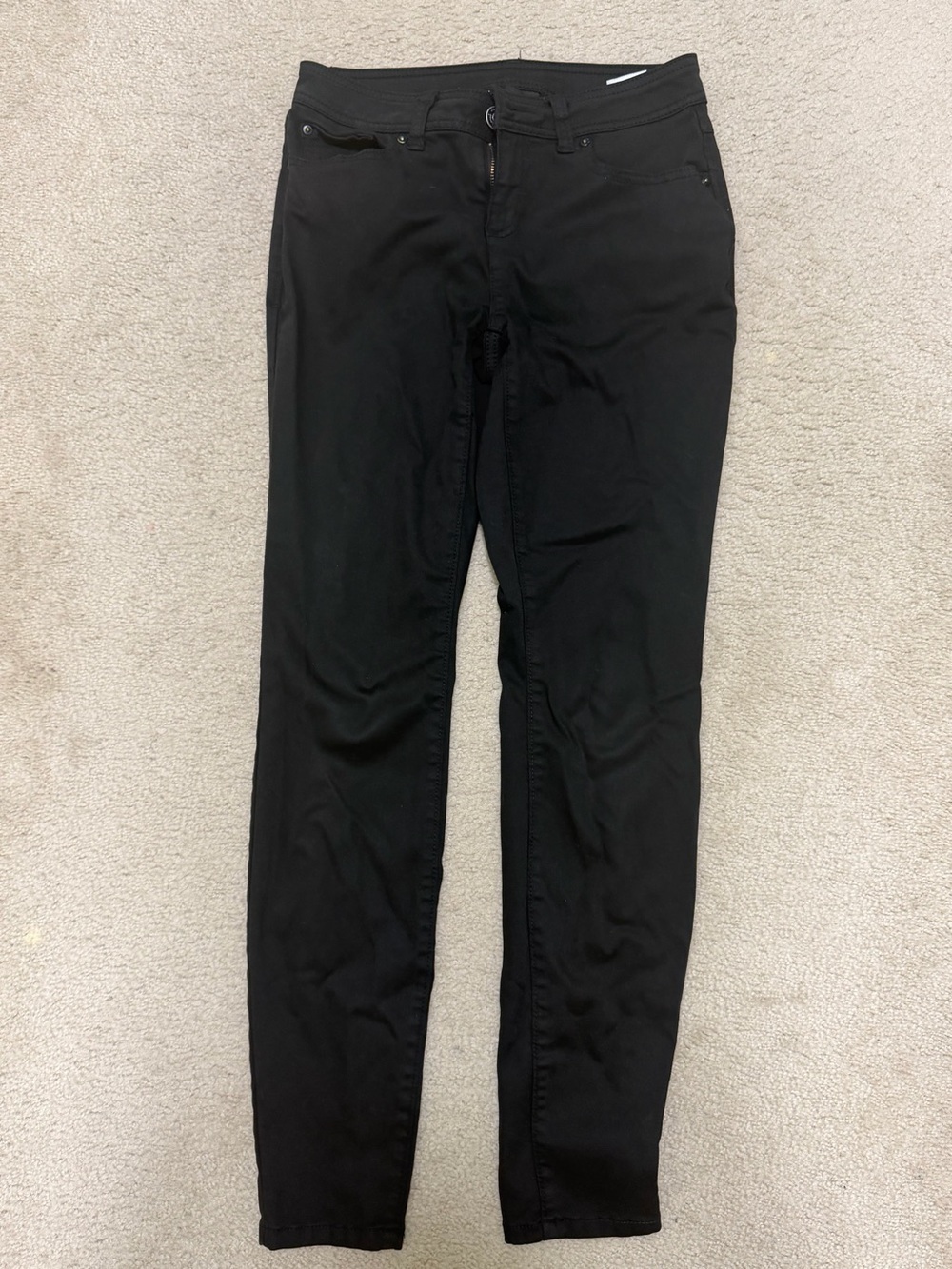 INC International Concepts Women’s Black Skinny Jeans